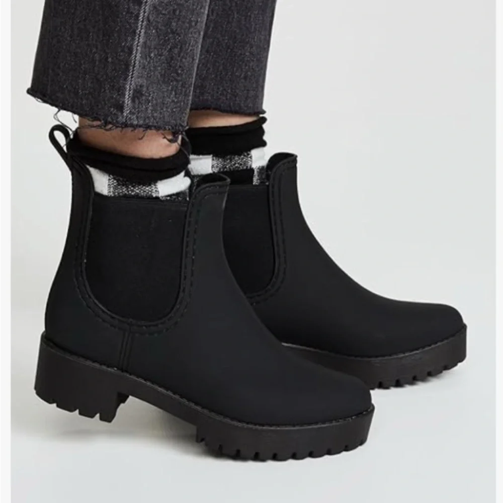 JEFFREY CAMPBELL CHUCKY PLATFORM MATTE BLACK CLOUDY RAIN BOOTIES 7.5